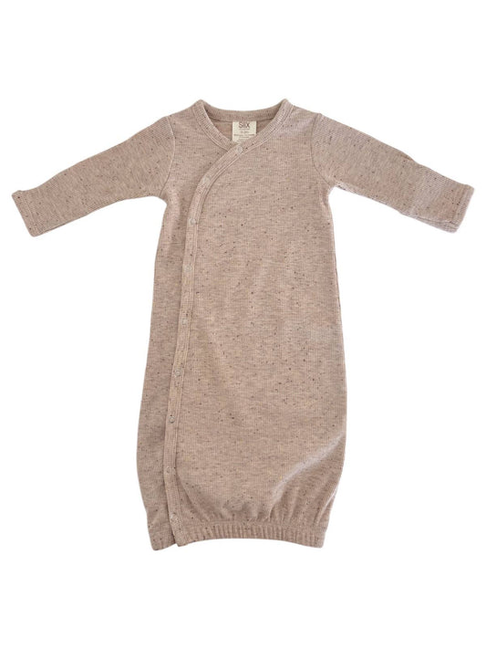 Tan Speckle / Gown: 0-3M