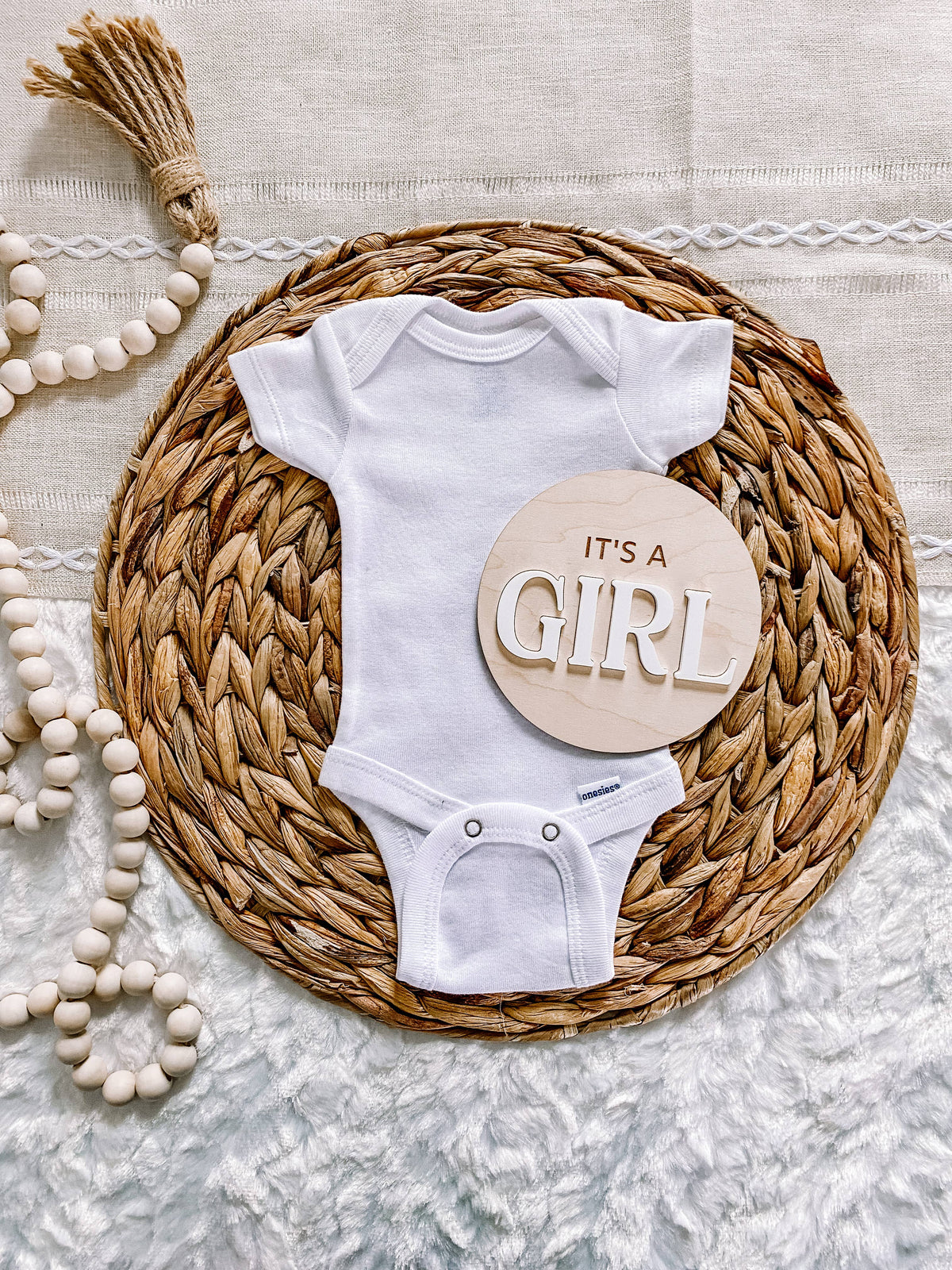 It’s a Girl Gender Reveal Announcement Sign - Round : Blush