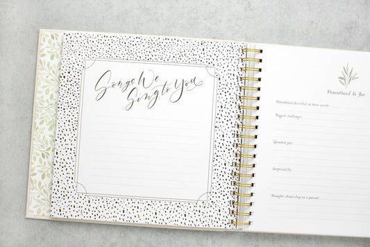 As You Grow: A Modern Memory Book for Baby (Baby Shower)