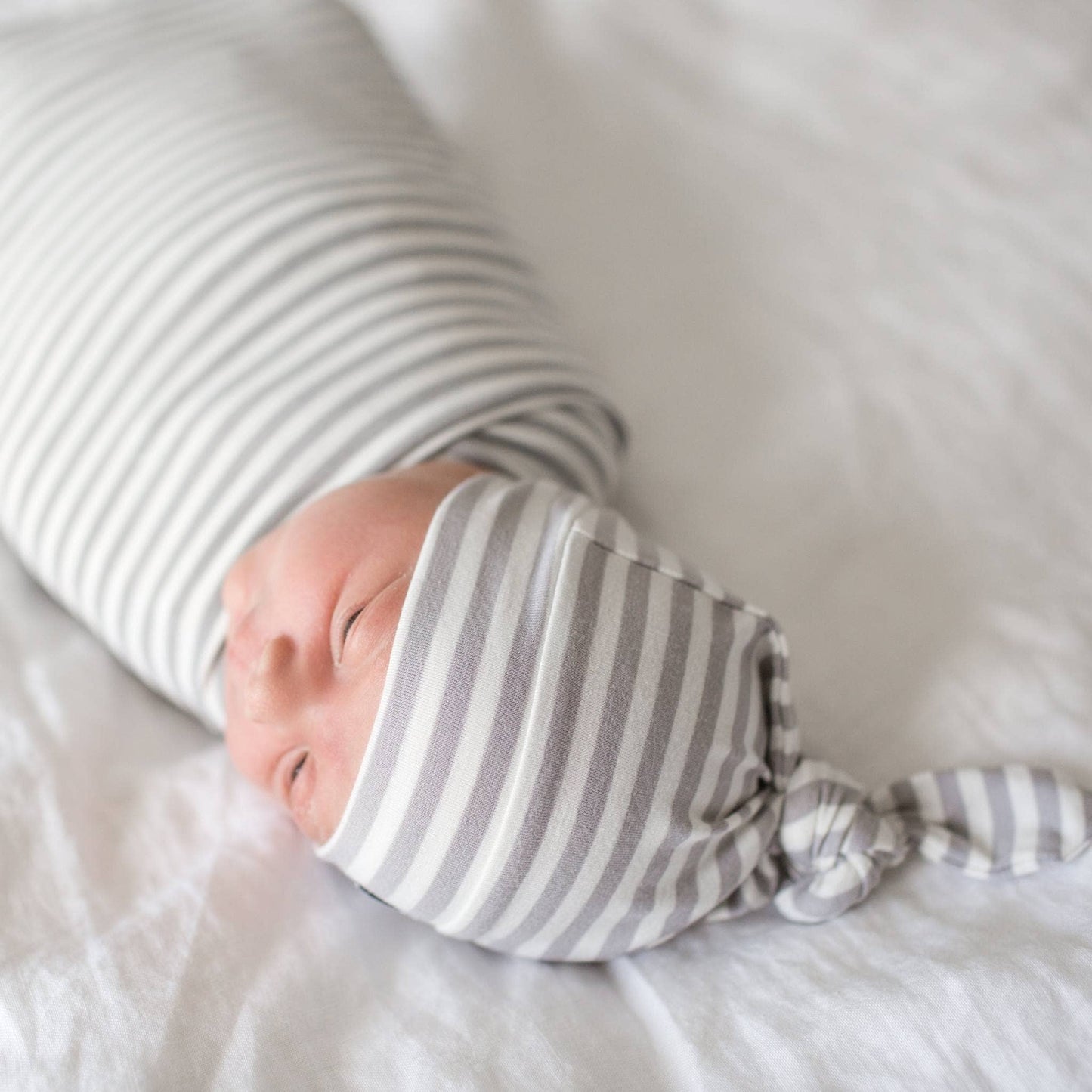 Top Knot Hat - Everest: 0-4 Months