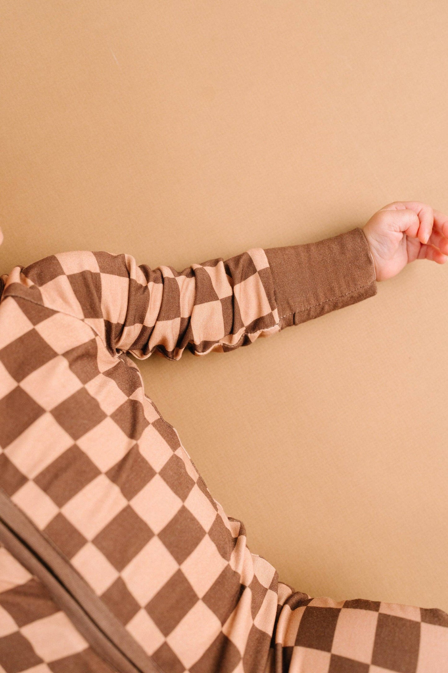 Espresso Checkered Bamboo Sleeper: 3-6M