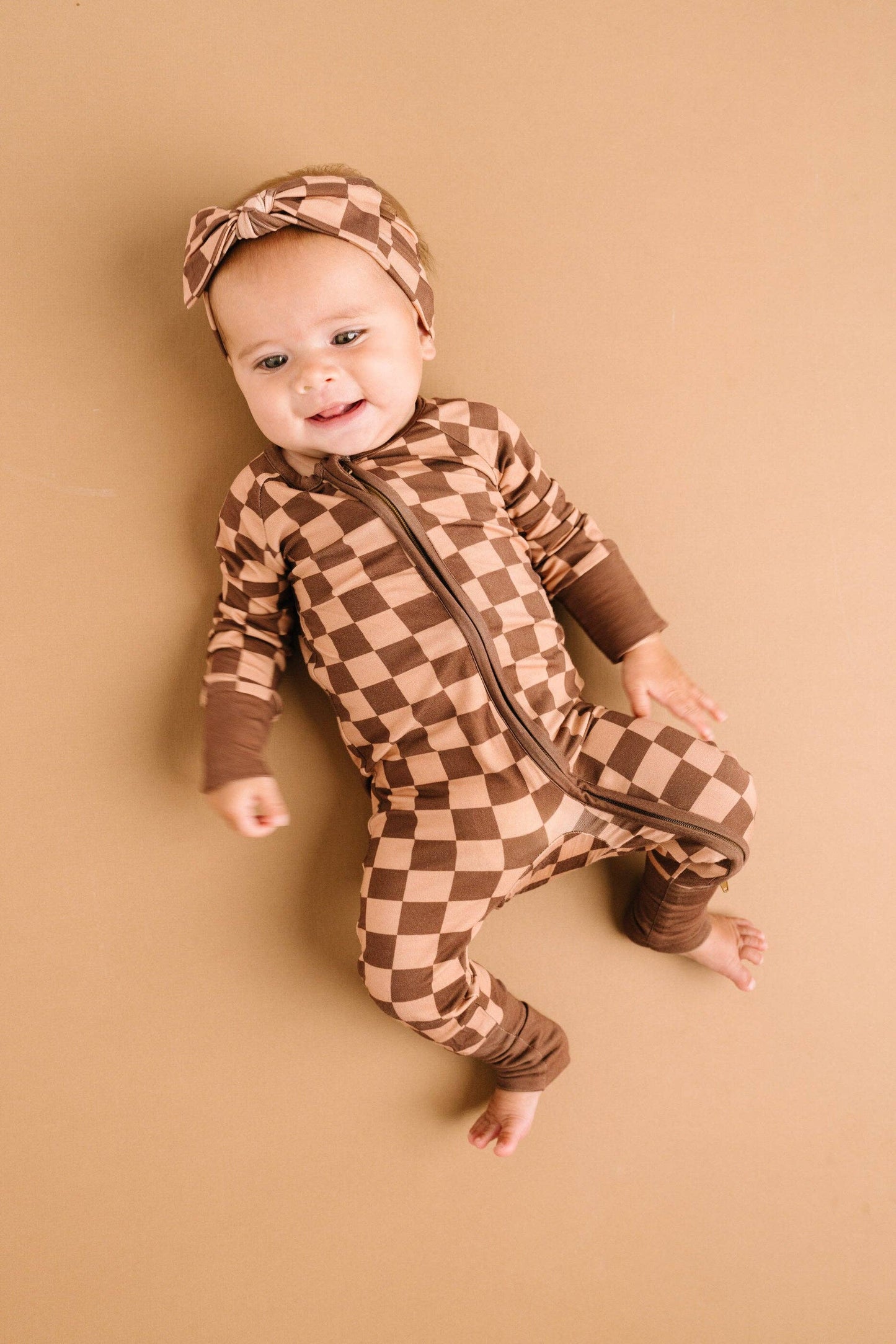 Espresso Checkered Bamboo Sleeper: 0-3M