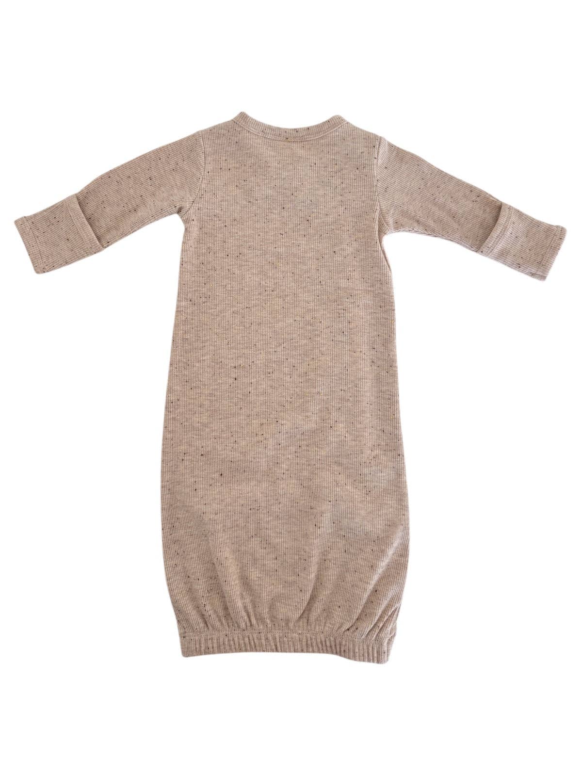 Tan Speckle / Gown: 0-3M