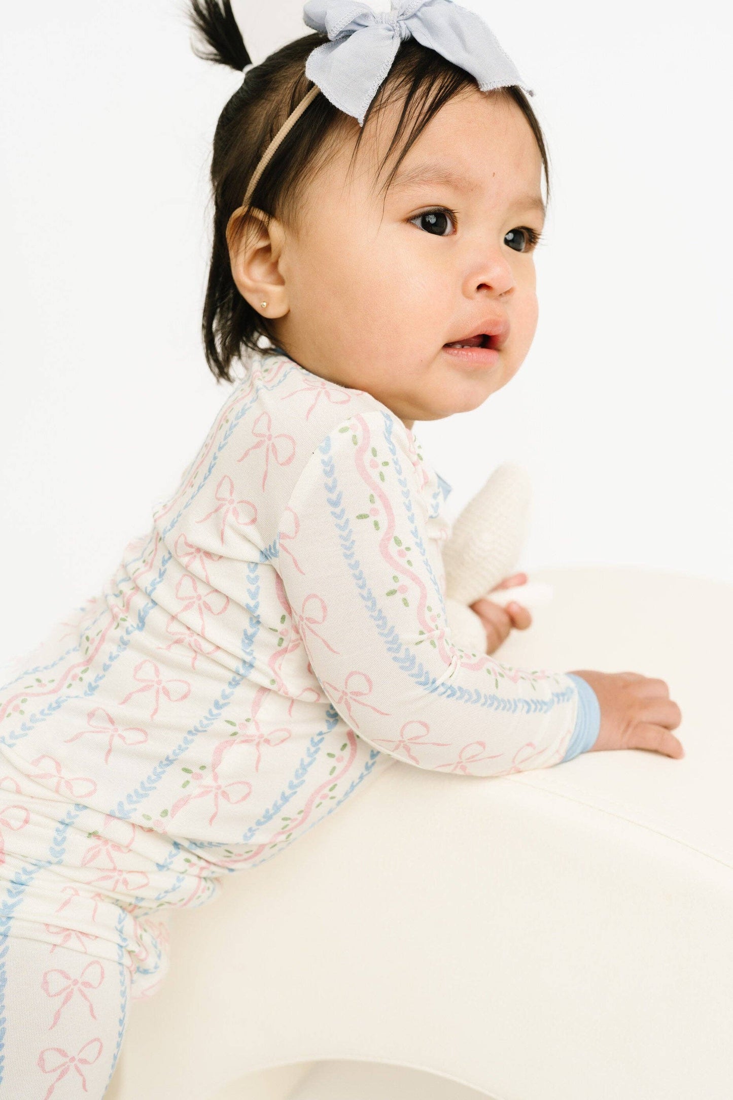 Dainty Bows Bamboo Set