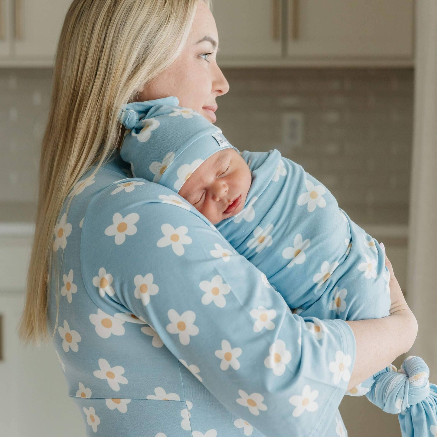 Top Knot Hat - Della: 0-4 Months