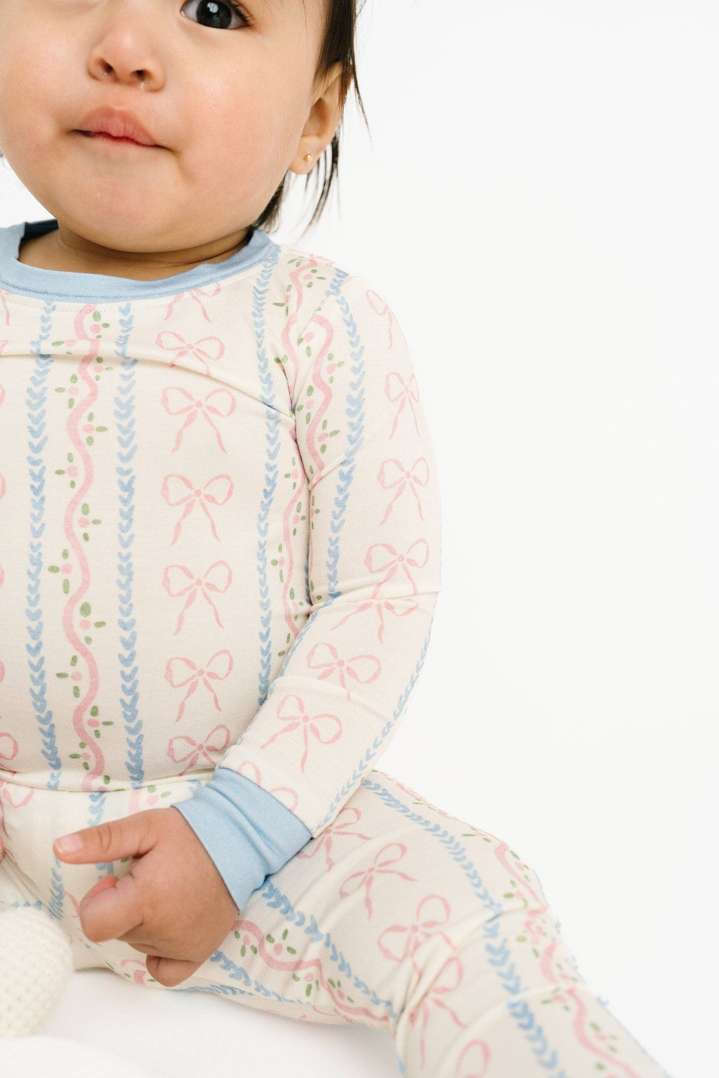 Dainty Bows Bamboo Set
