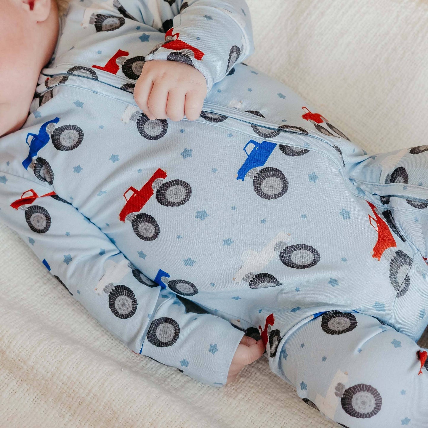 Bamboo Zip-Up Footie Pajama - Easton: Newborn