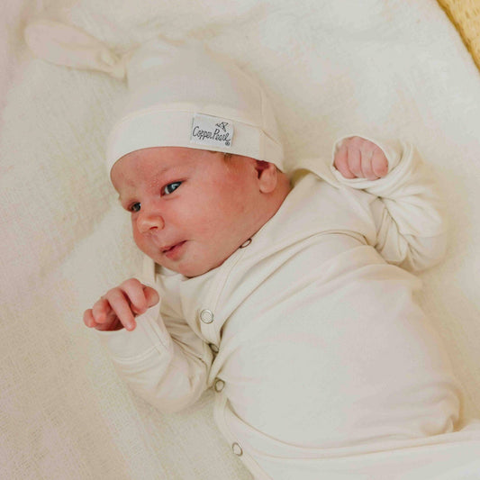 Top Knot Hat - Cru: 0-4 Months