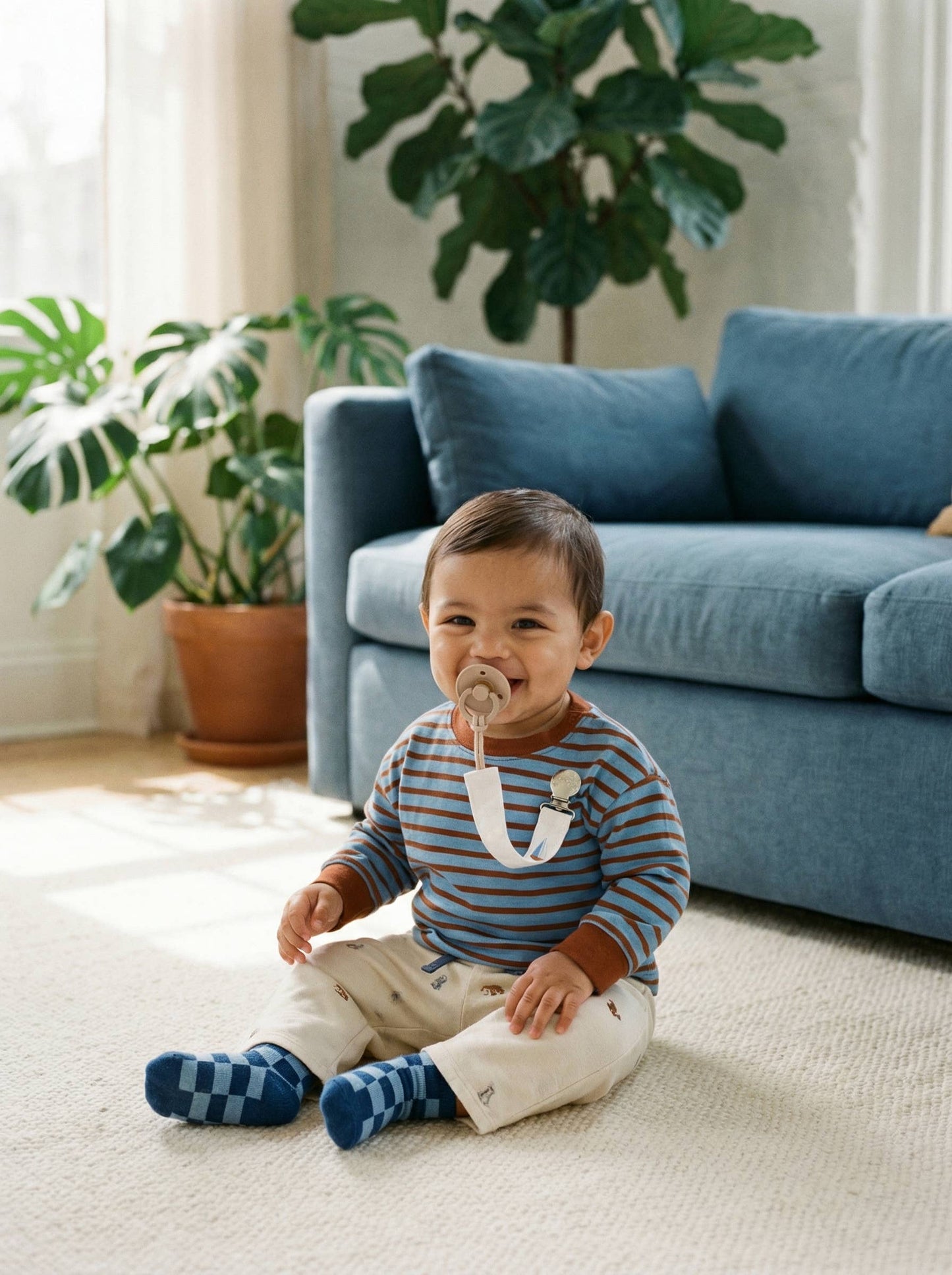Itzy Clip™ - Fabric Pacifier Strap: Bow