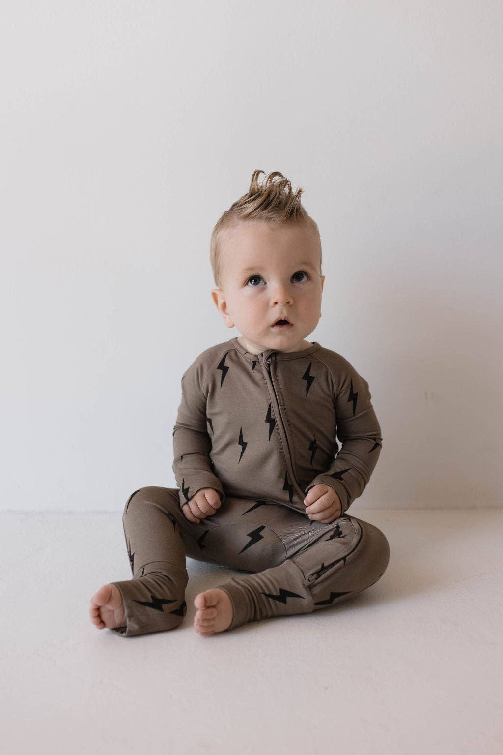 Bamboo Zip Pajamas | Brown & Black Lightning Bolt: 18-24 Months